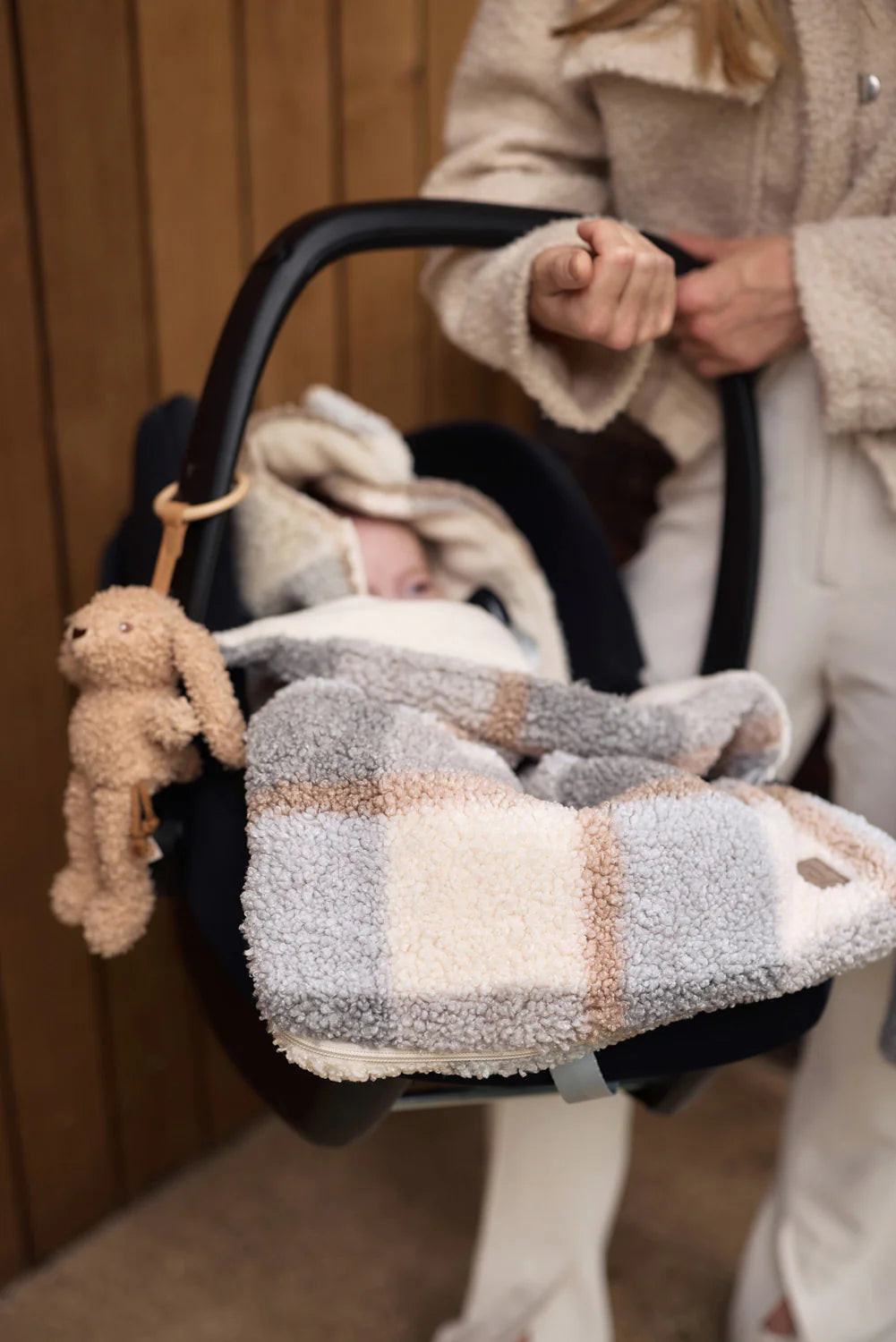 Percha para Cochecito – Riverside Bunny 🐰🌿
