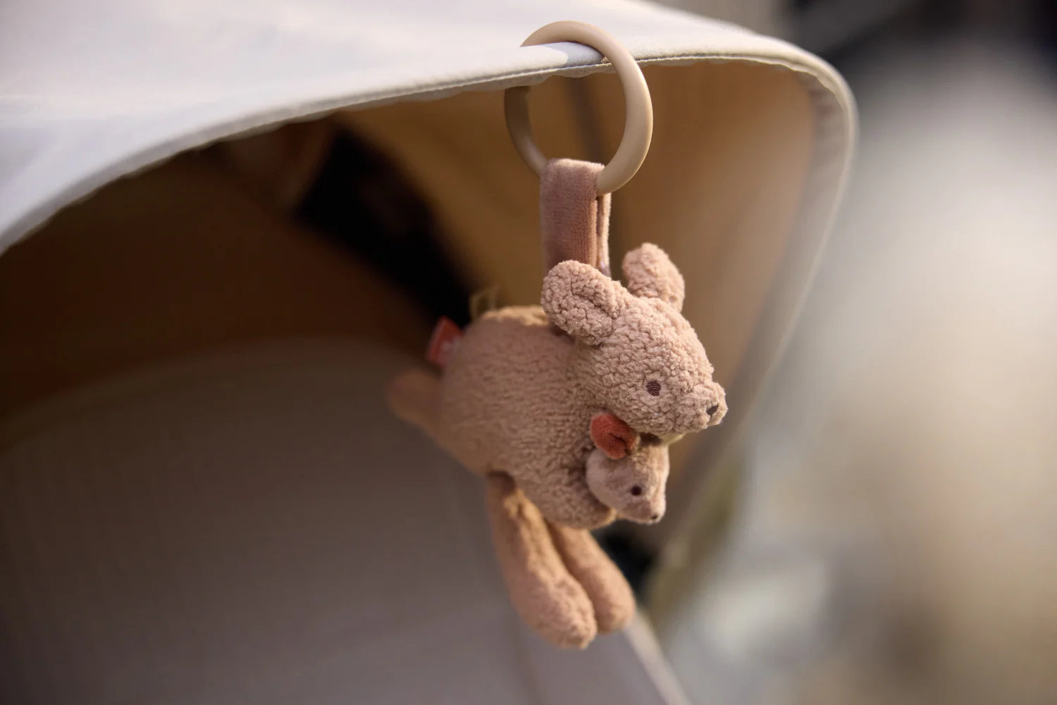 Percha para Cochecito – Canguros 🦘🤍