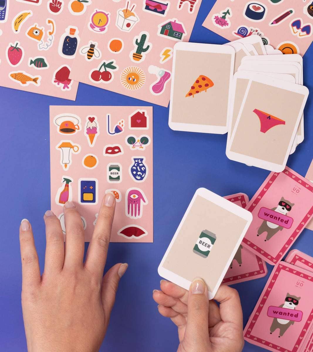 Juego de Cartas para Parejas “¡Al Ladrón!” 💞🎲