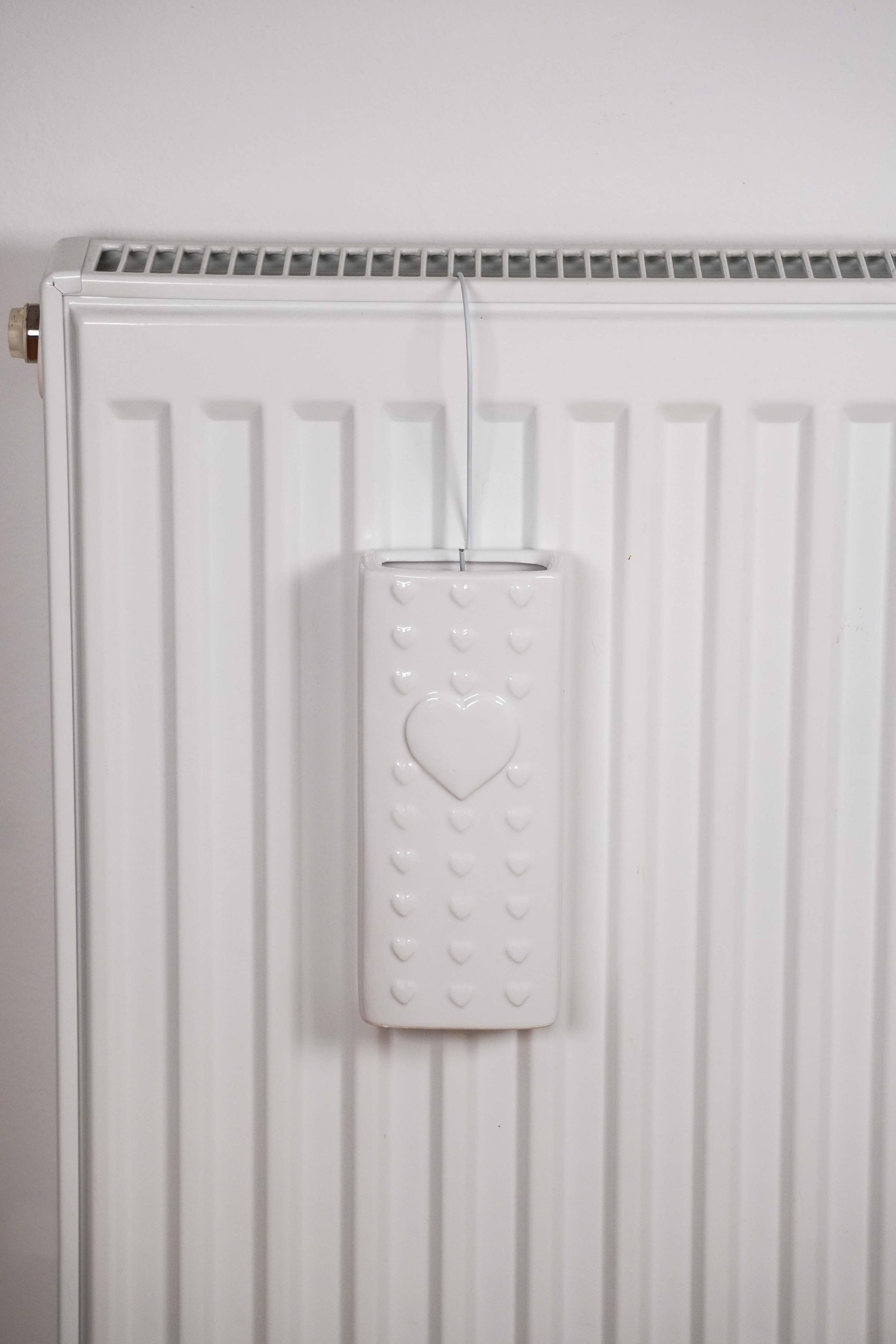 Humidificador cerámico – Corazones blancos 🤍🌬️