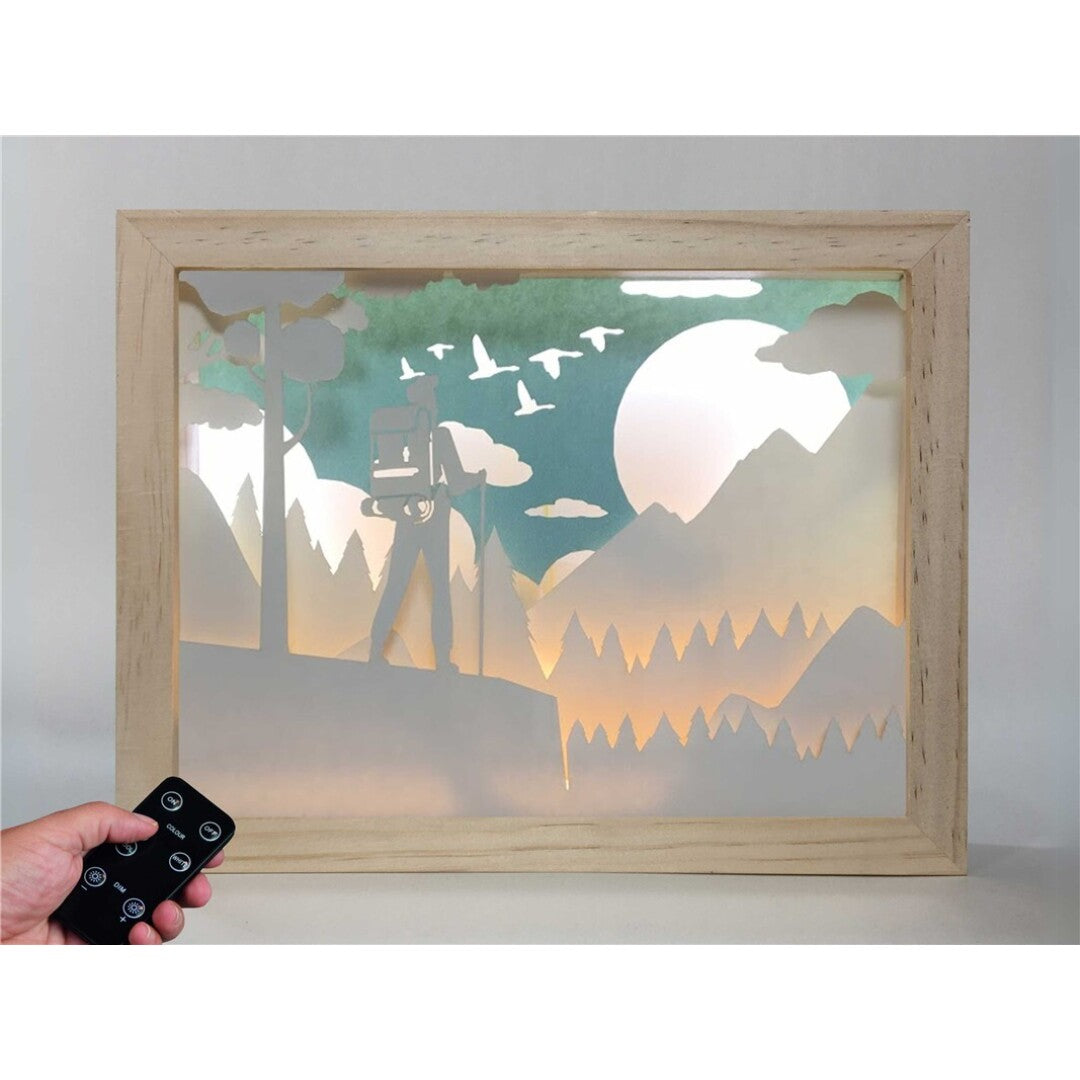 Lámpara Decorativa Madera – Excursionista 🏔️🌲