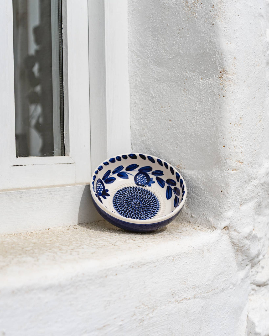 Plato Rallador de Cerámica Artesanal Nerja Pomodoro – 15 cm 🍅🌿