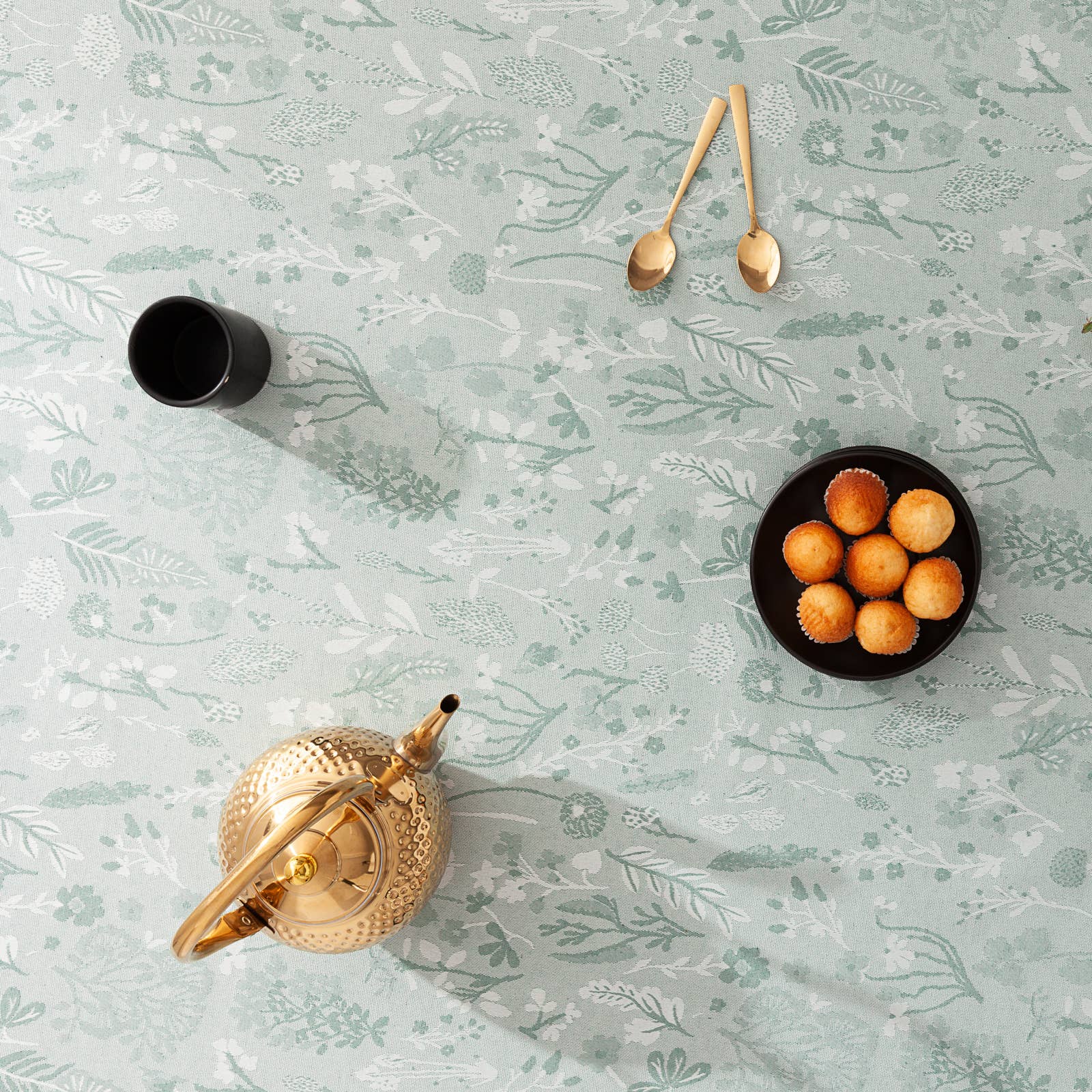 Mantel impermeable jacquard floral ALERCE 🌿✨
