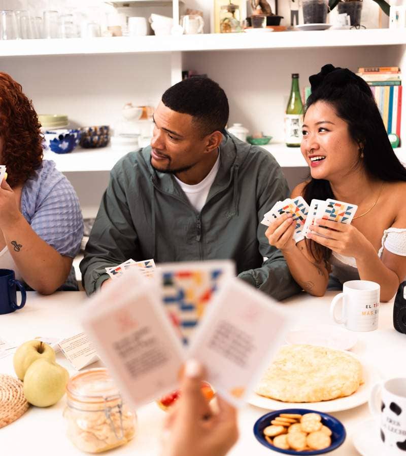 Juego Familiar “FAM” – Familia, Amigos y Mucho Más 💛🎉