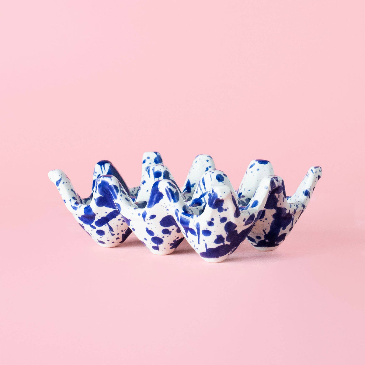 Huevera de Cerámica Artesanal Persia Azul – 6 Huevos 💙🥚