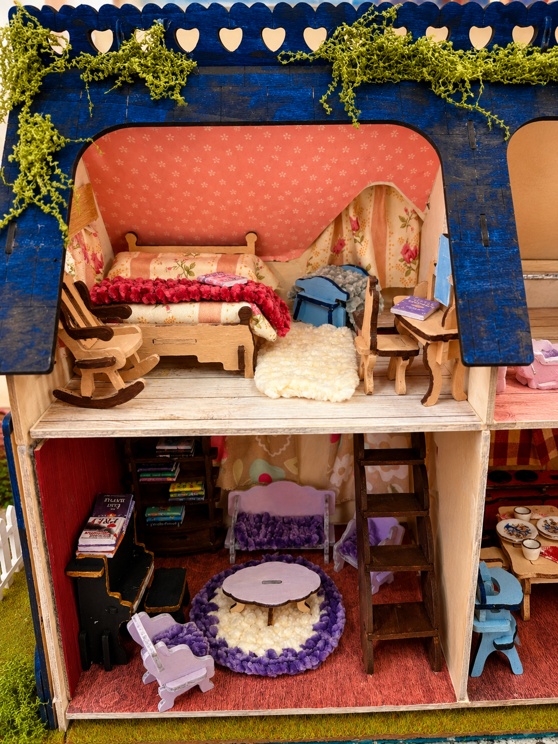 Casa de muñecas artesanal “Maison Bleue”