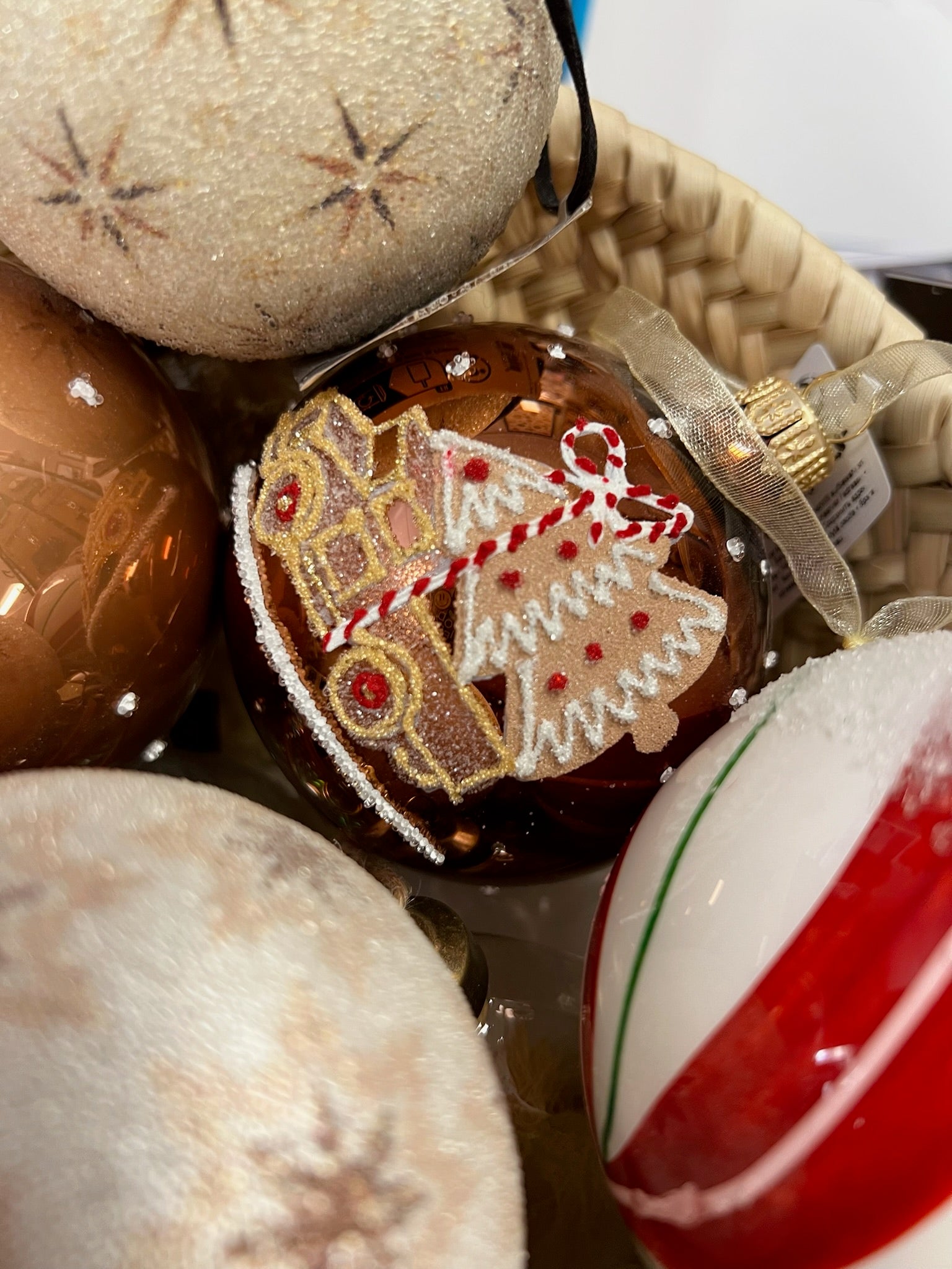 Bola de Cristal con Coche y Árbol