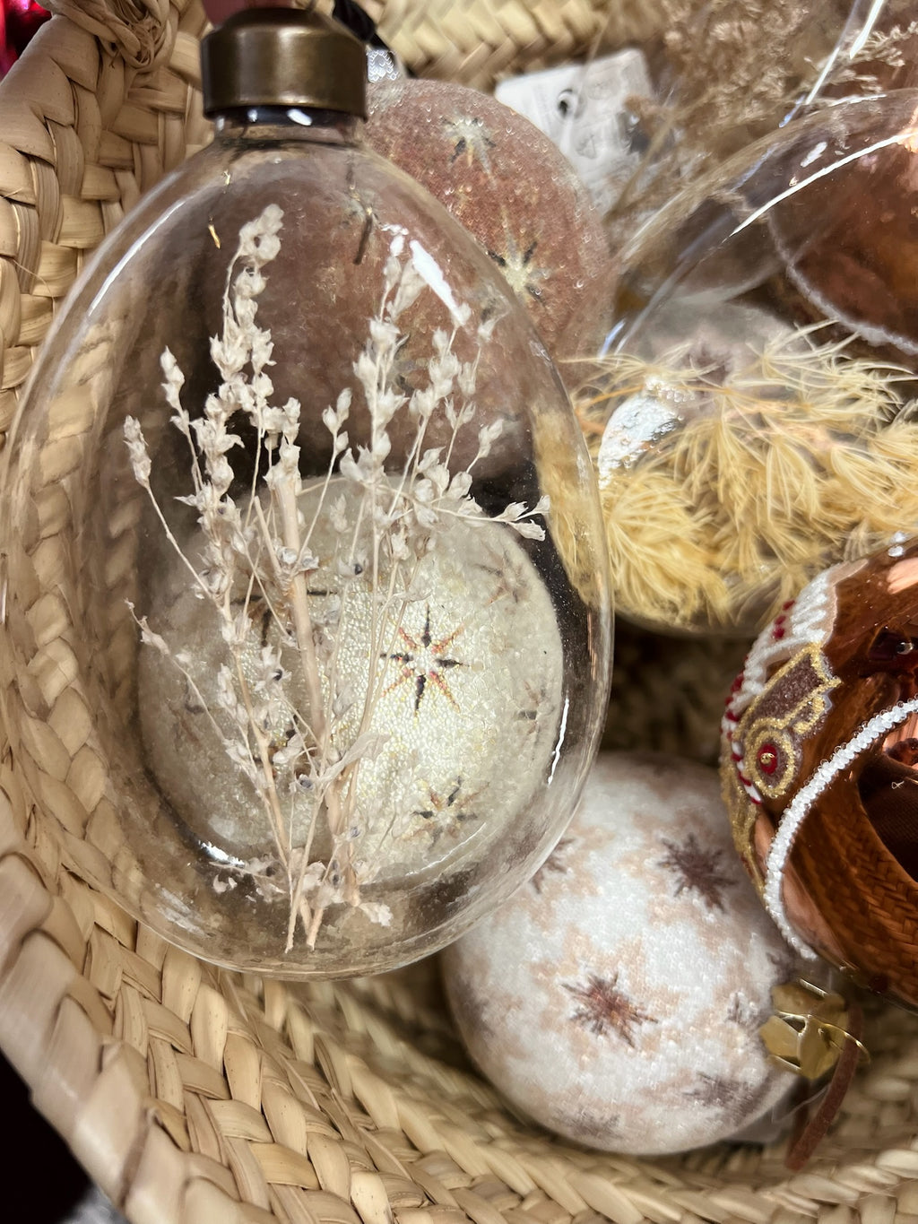 Colgante de Cristal con Flor Seca