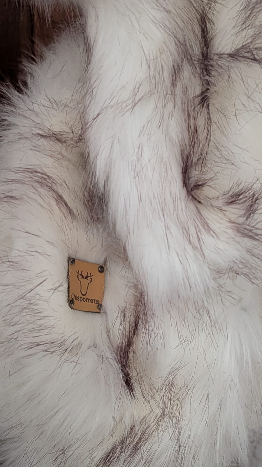 Cabeza de Ciervo Decorativa Nevado – Chisporreta Becky 🦌❄️