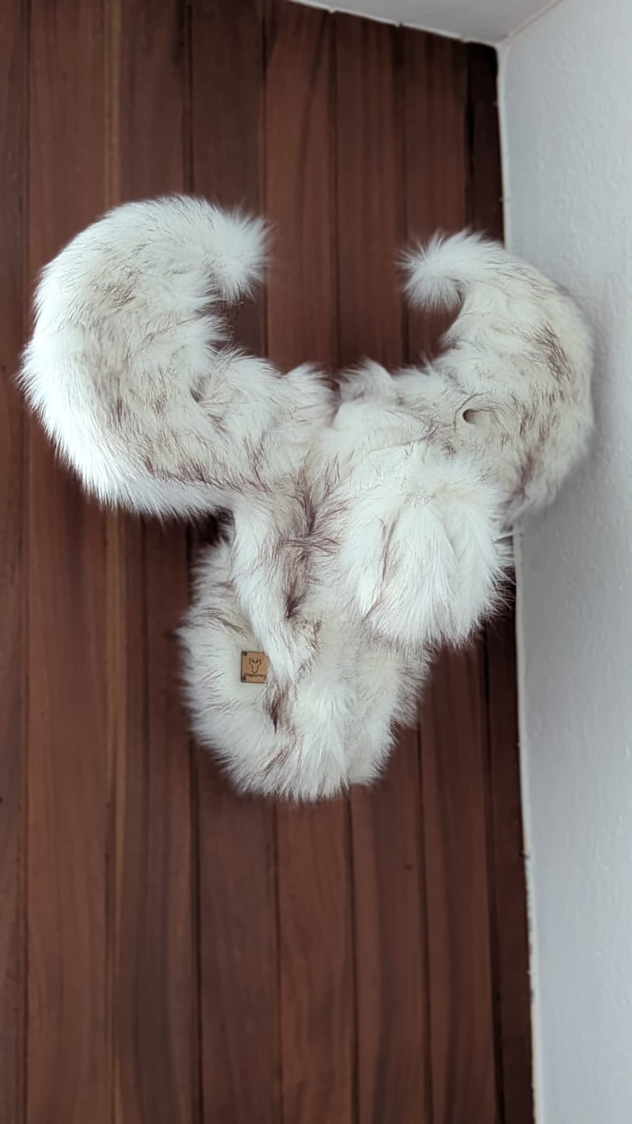 Cabeza de Ciervo Decorativa Nevado – Chisporreta Becky 🦌❄️
