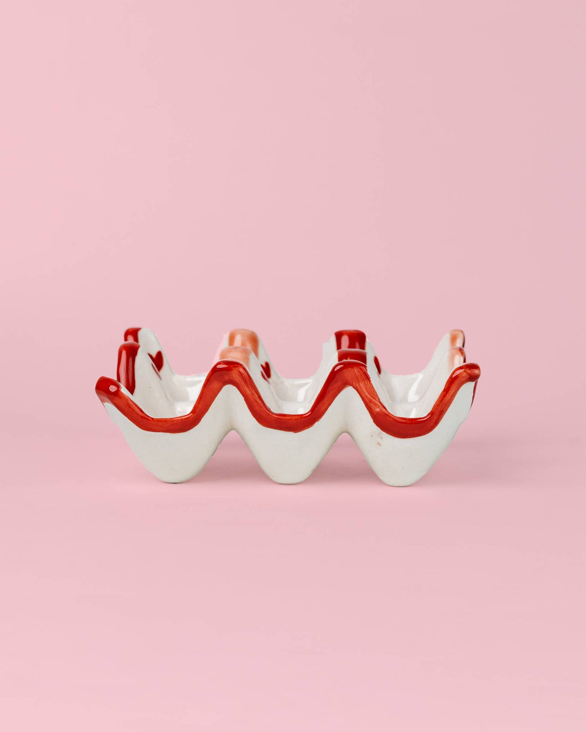 Huevera de Cerámica Artesanal Sweetheart – Rosa y Rojo · 6 Huevos ❤️🥚