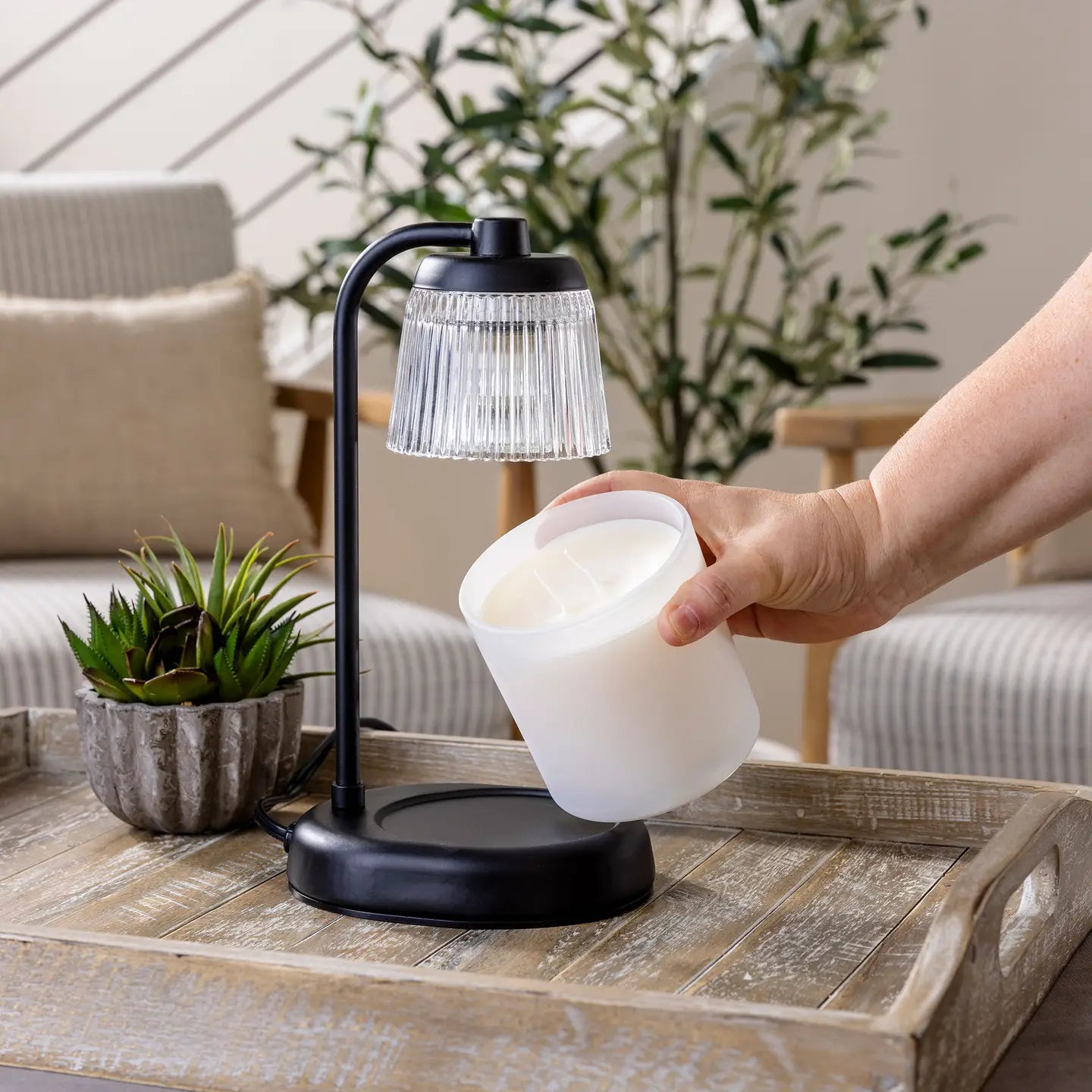 Lámpara aromática de vidrio estriado