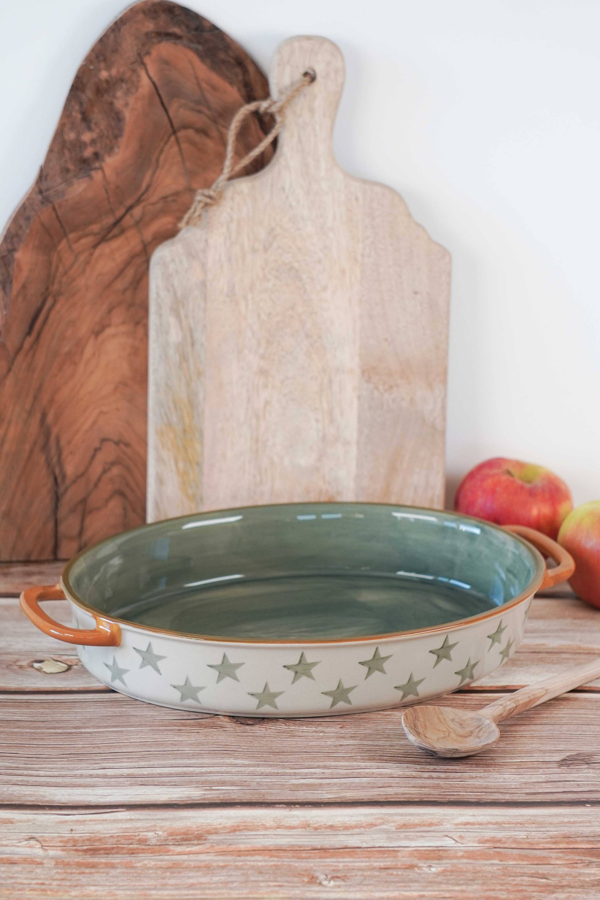 Fuente de horno ovalada – Estrellas verdes ⭐🌿
