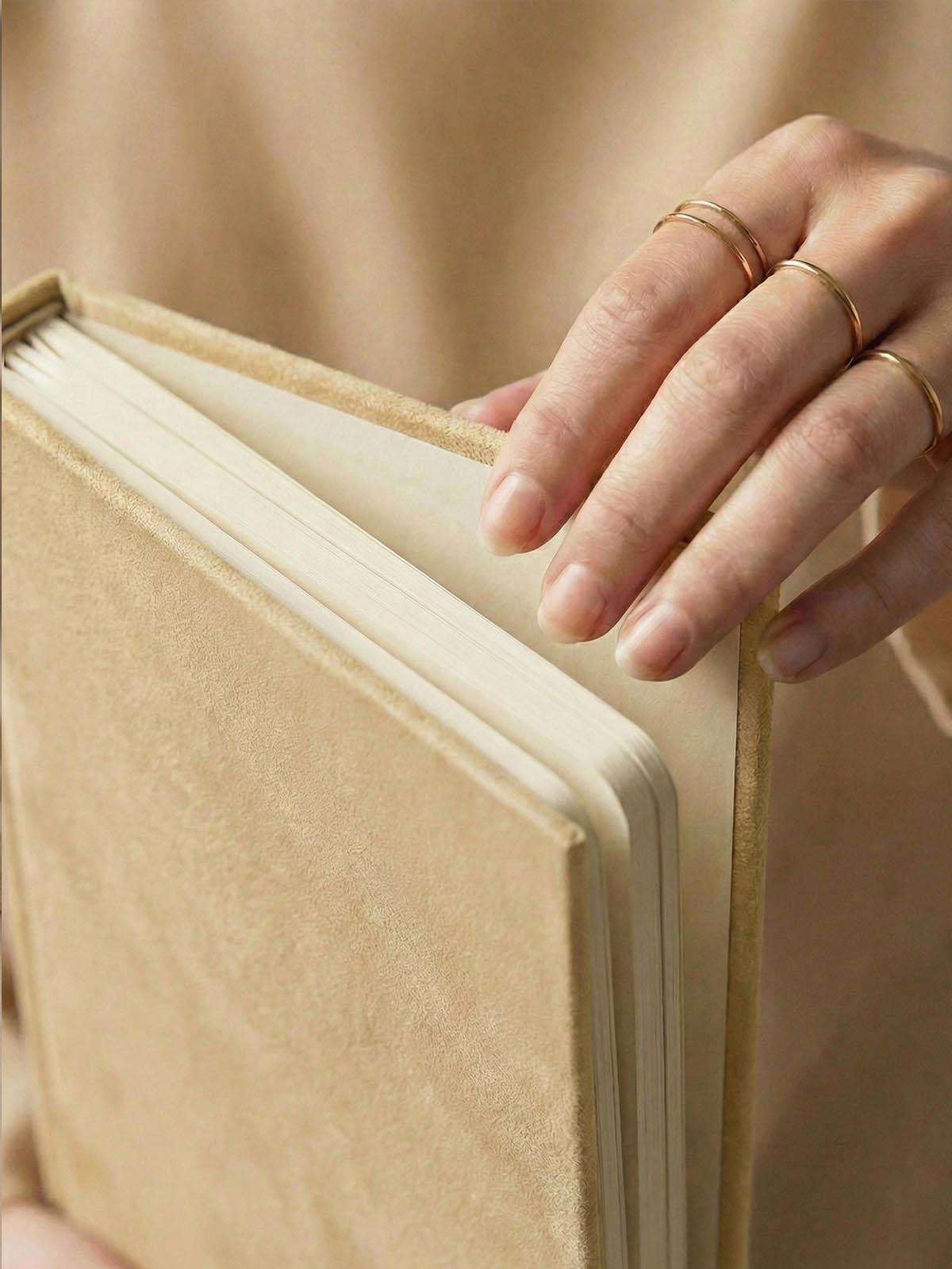 Hard Cover 1·9 Camel edition