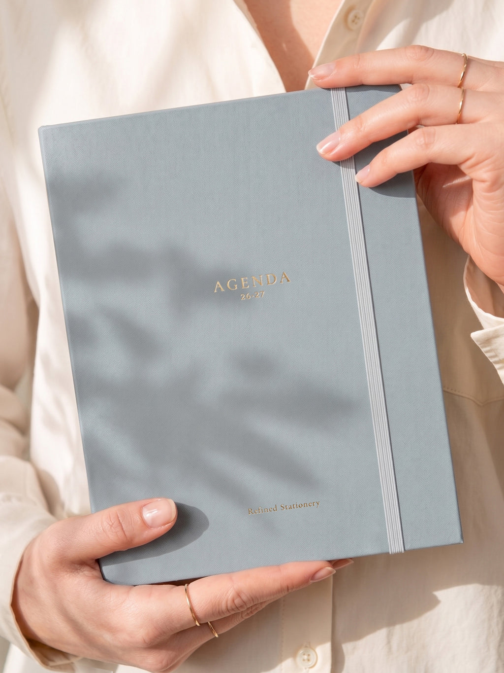 Agenda Misty Blue 2026-2027 – Entelada en Lino 📒✨